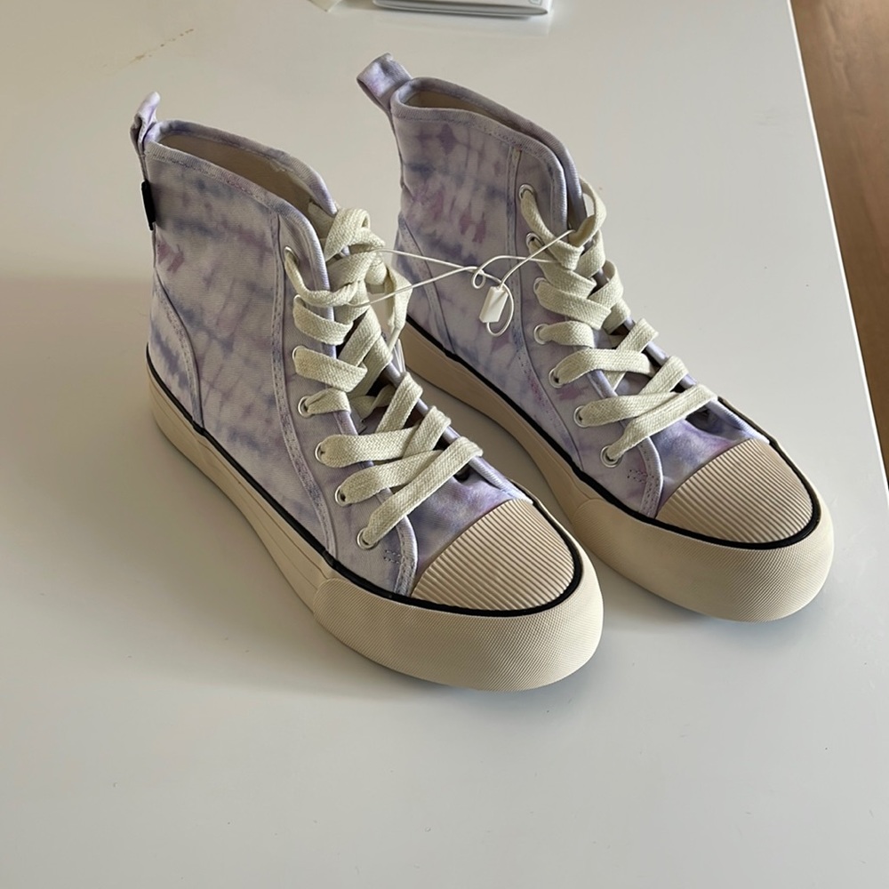 High tops